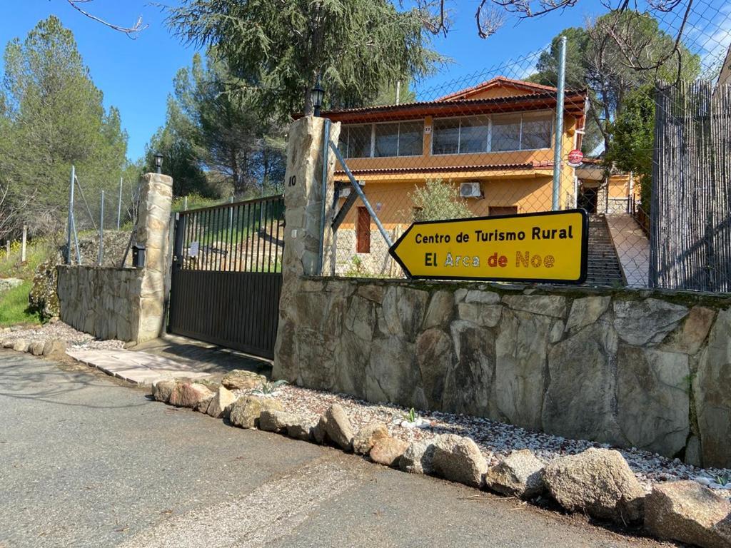 Hotel Rural El Arca De Noe El Tiemblo Kültér fotó