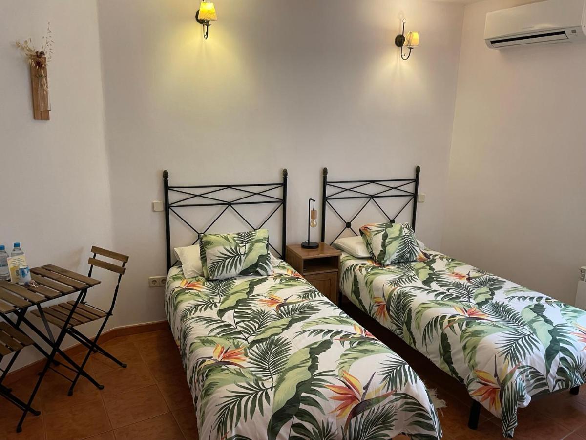 Hotel Rural El Arca De Noe El Tiemblo Kültér fotó