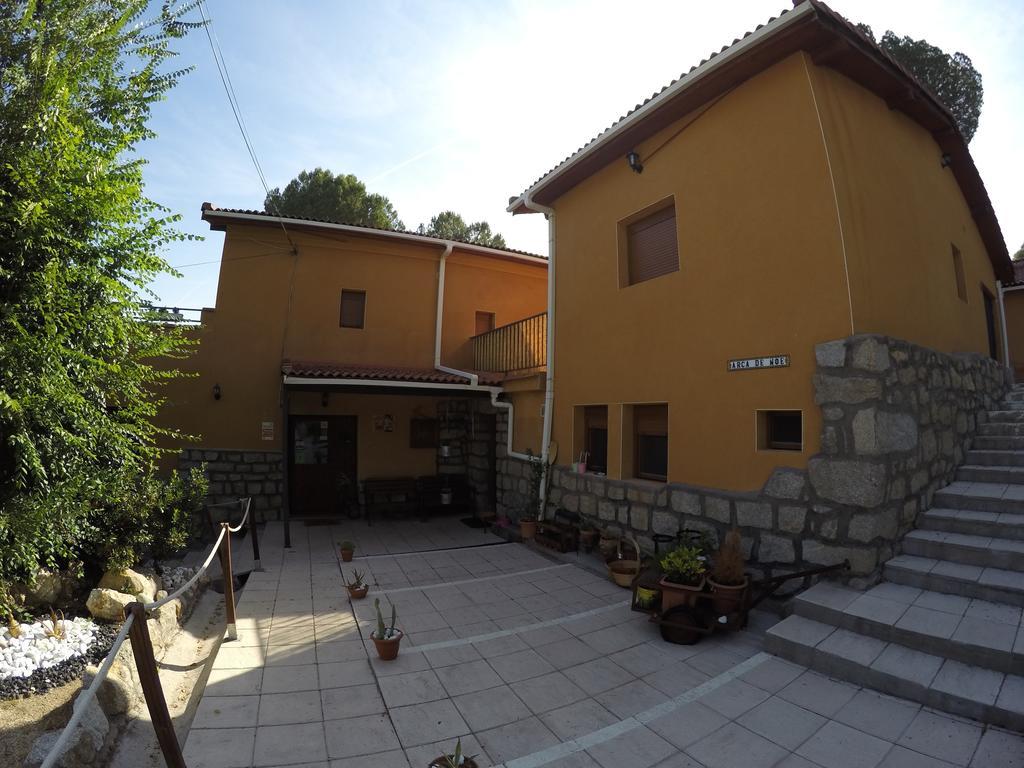 Hotel Rural El Arca De Noe El Tiemblo Kültér fotó